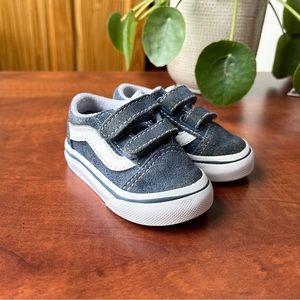 Vans Toddler Old Skool V Suede Shoe • Navy • Size 2.5 Toddler